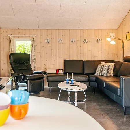 Modern Retreat Near Vadehavet - By Traum