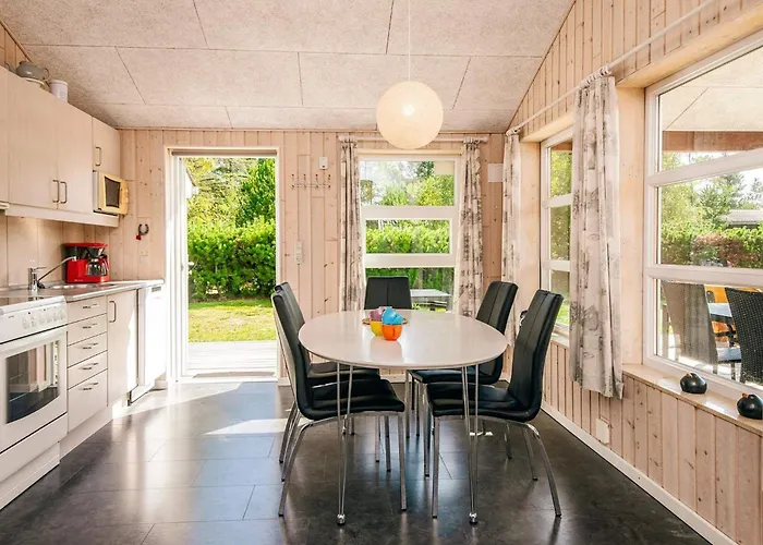 Modern Retreat Near Vadehavet - By Traum Vakantiehuis *